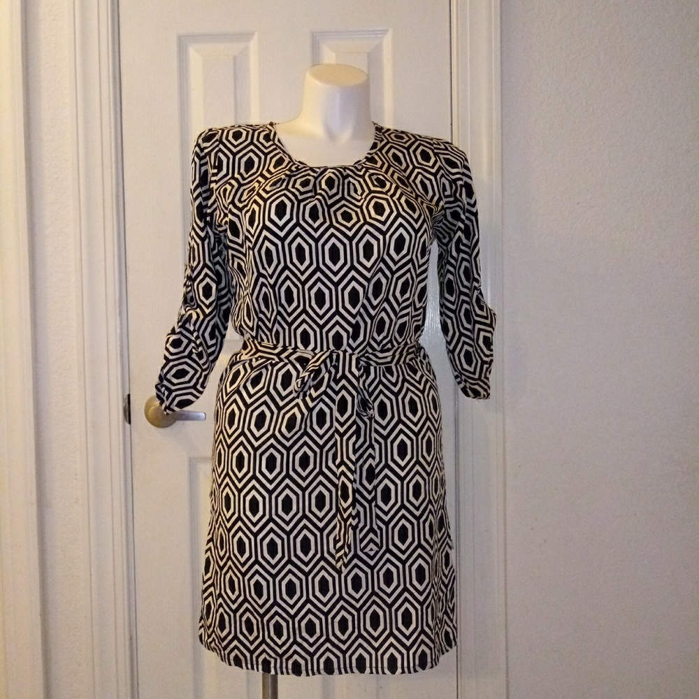 SOLD ❤ 3 for $20 ....  Just Style black dress